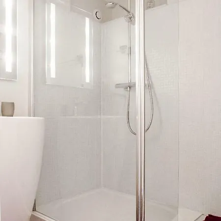 T2 Duplex Calme Hypercentre, Petit Dejeuner Offert *